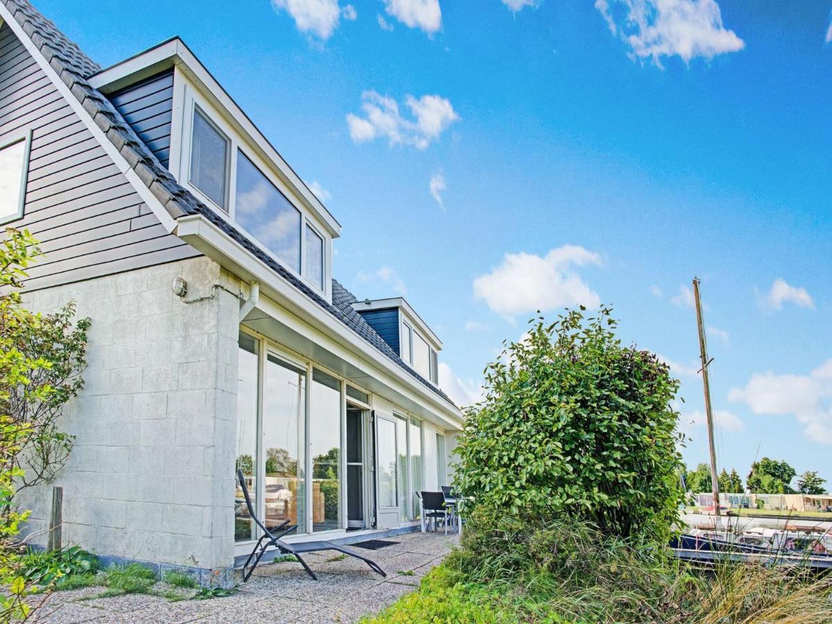 Waterfront Holiday Home With Jetty Boornzwaag over de Wielen Exterior photo