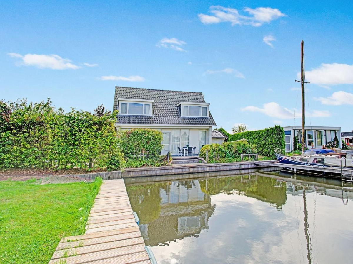 Waterfront Holiday Home With Jetty Boornzwaag over de Wielen Exterior photo